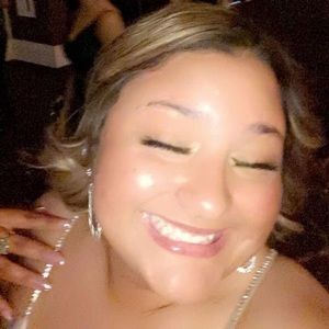 Meet your Posher, Marissa